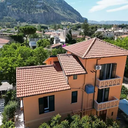 Apartment By The Sea Mondello